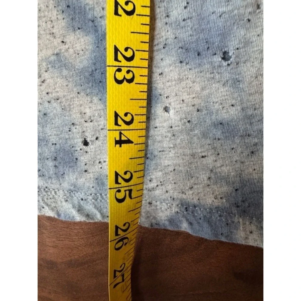 Guess Tie Dye T Shirt‎ Mens XS Short Sleeve Crewneck White Blue Destroyed Holes - Picture 12 of 14